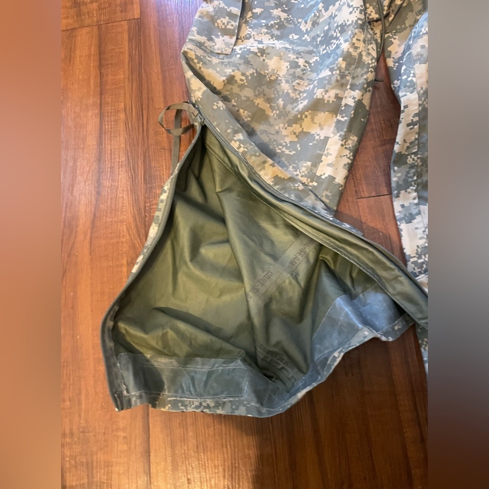 Military Trousers Cold Weather Digital Univiersal Camo size M waterproof - Picture 3 of 11